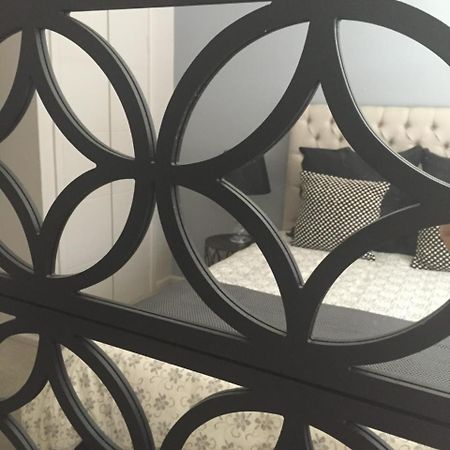 Kindred Studio Apartments Leeton Esterno foto