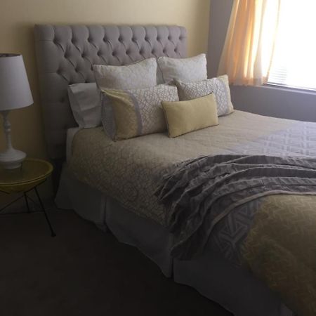 Kindred Studio Apartments Leeton Esterno foto