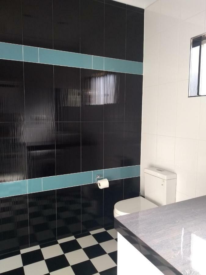 Kindred Studio Apartments Leeton Esterno foto
