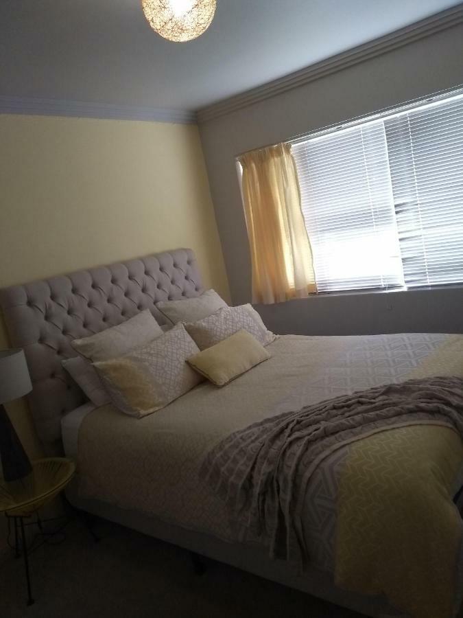 Kindred Studio Apartments Leeton Esterno foto