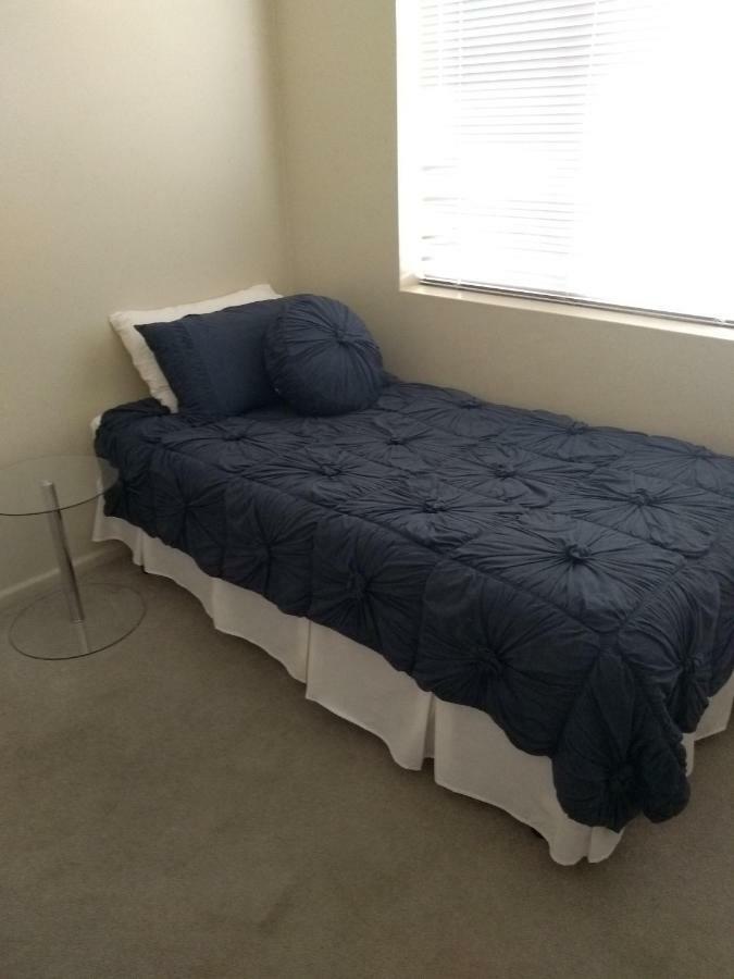 Kindred Studio Apartments Leeton Esterno foto